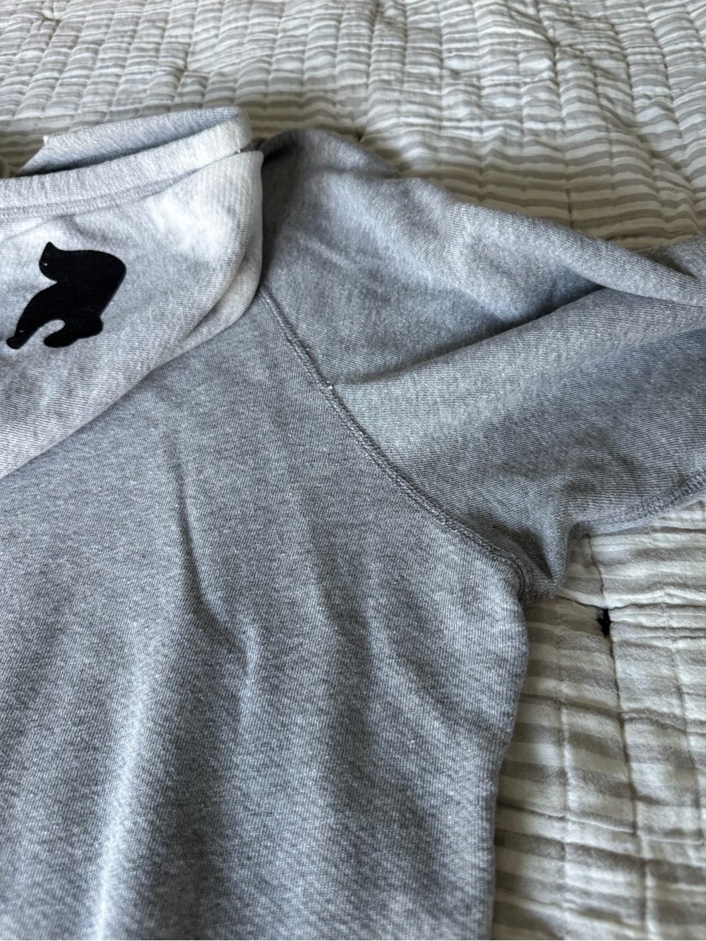 freecity Bleachout Pullover Hoodie, size 5 (XL). Excellent condition, so soft! - Picture 9 of 13